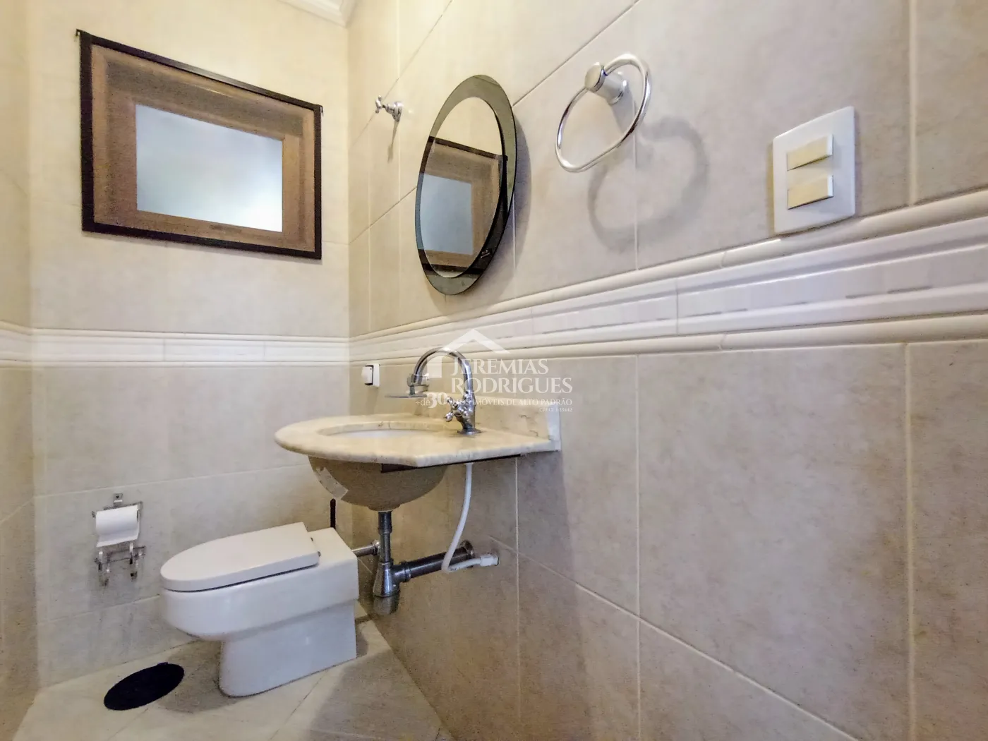 Casa para venda e locação com 3 dormitórios no Condomínio Taubaté Village em Taubaté/SP