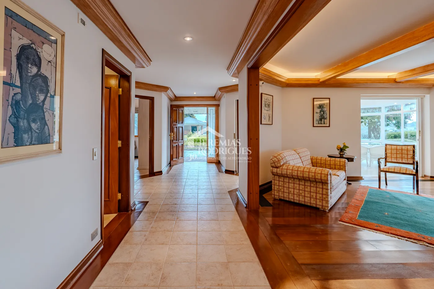 Casa com 4 suítes, 670 m² - Alto do Capivari - Campos do Jordão/SP.