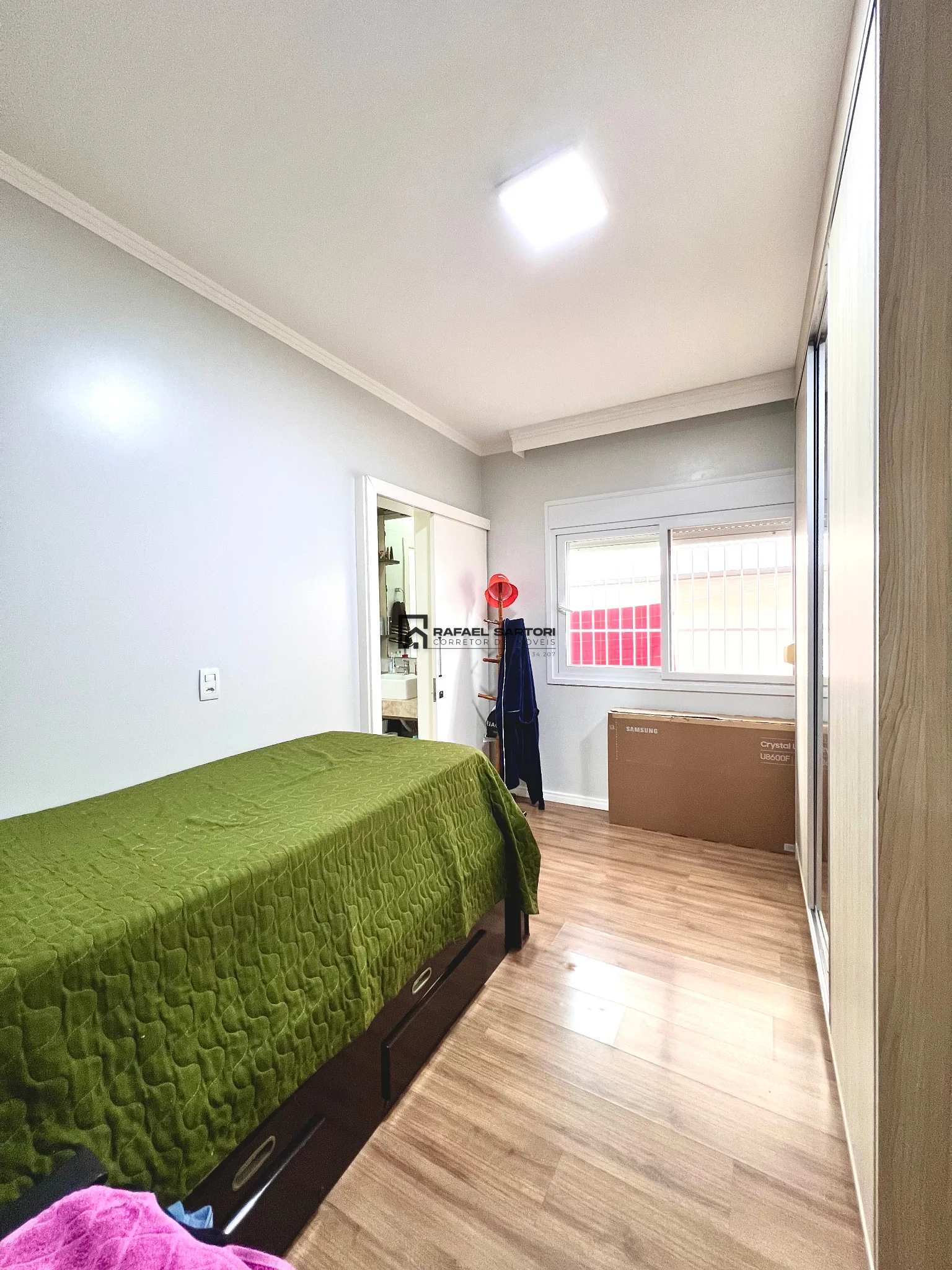 CASA COM 04 QUARTOS NO BAIRRO JOAO PESSOA