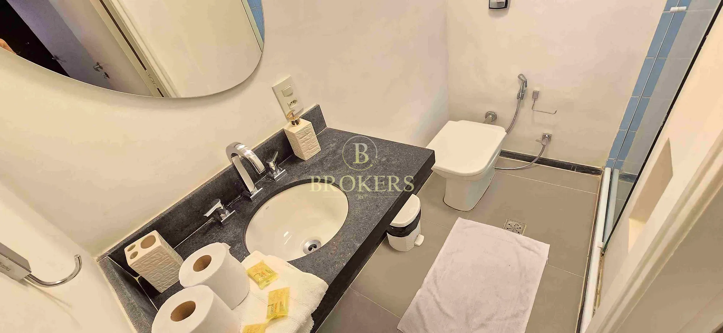 Apartamento à venda, Rua Domingos Ferreira, Copacabana, Rio de Janeiro. A uma quadra da praia, orig