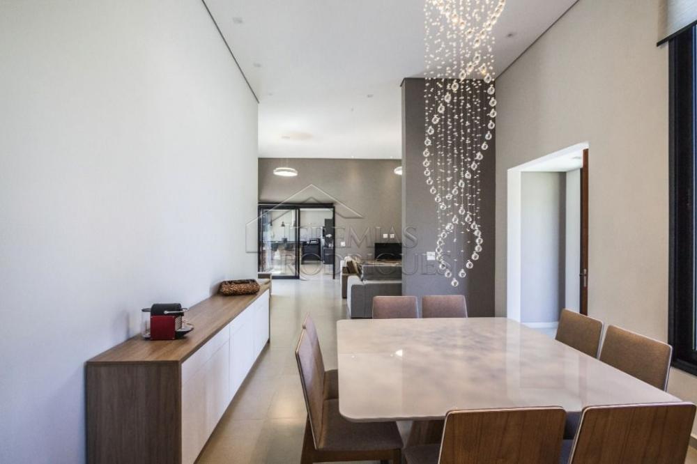 Casa à venda por R$ 2.500.000,00 - Pindamonhangaba/SP