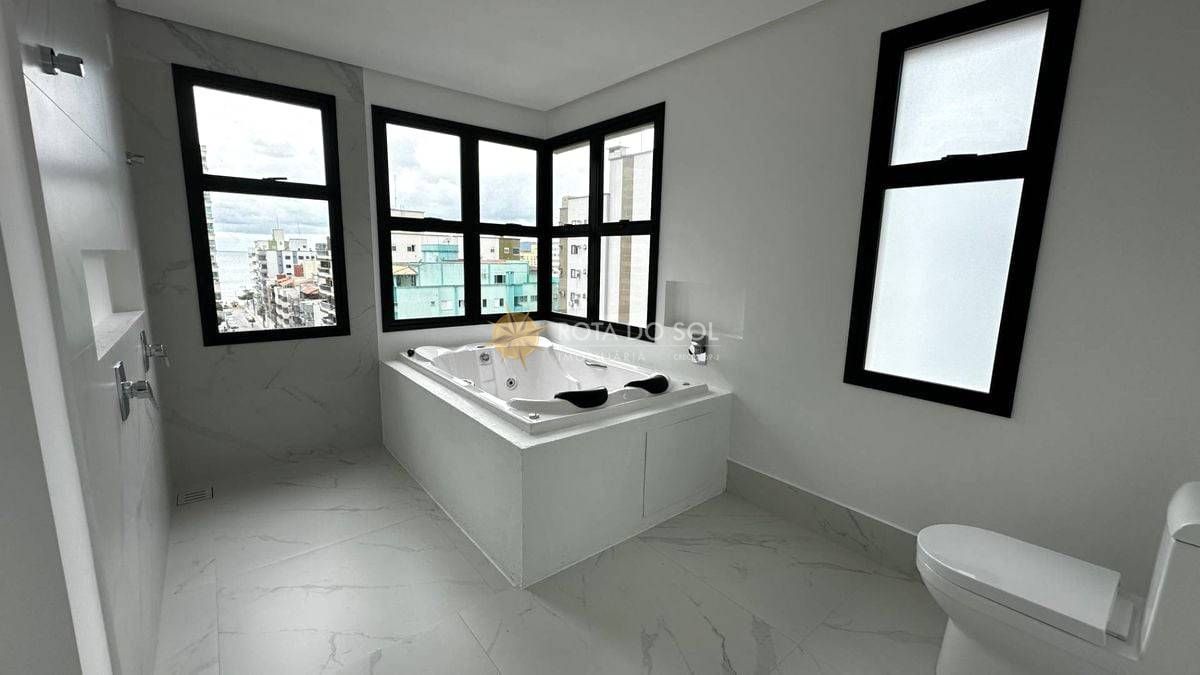 Apartamento 4 Suítes Meia Praia Itapema SC