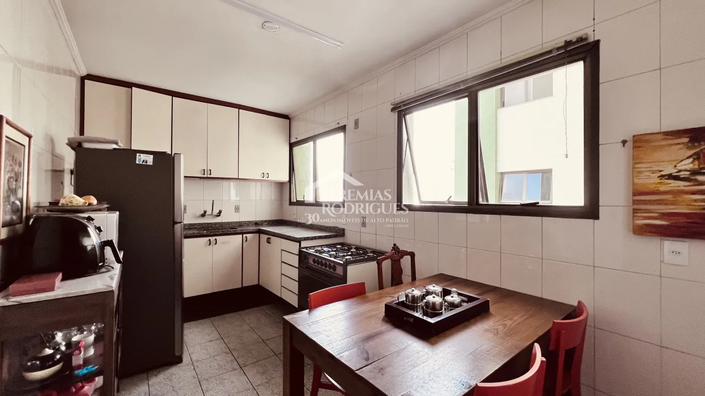 Apartamento com 3 dormitórios, 149 m² - Condomínio Green Tower - Taubaté/SP