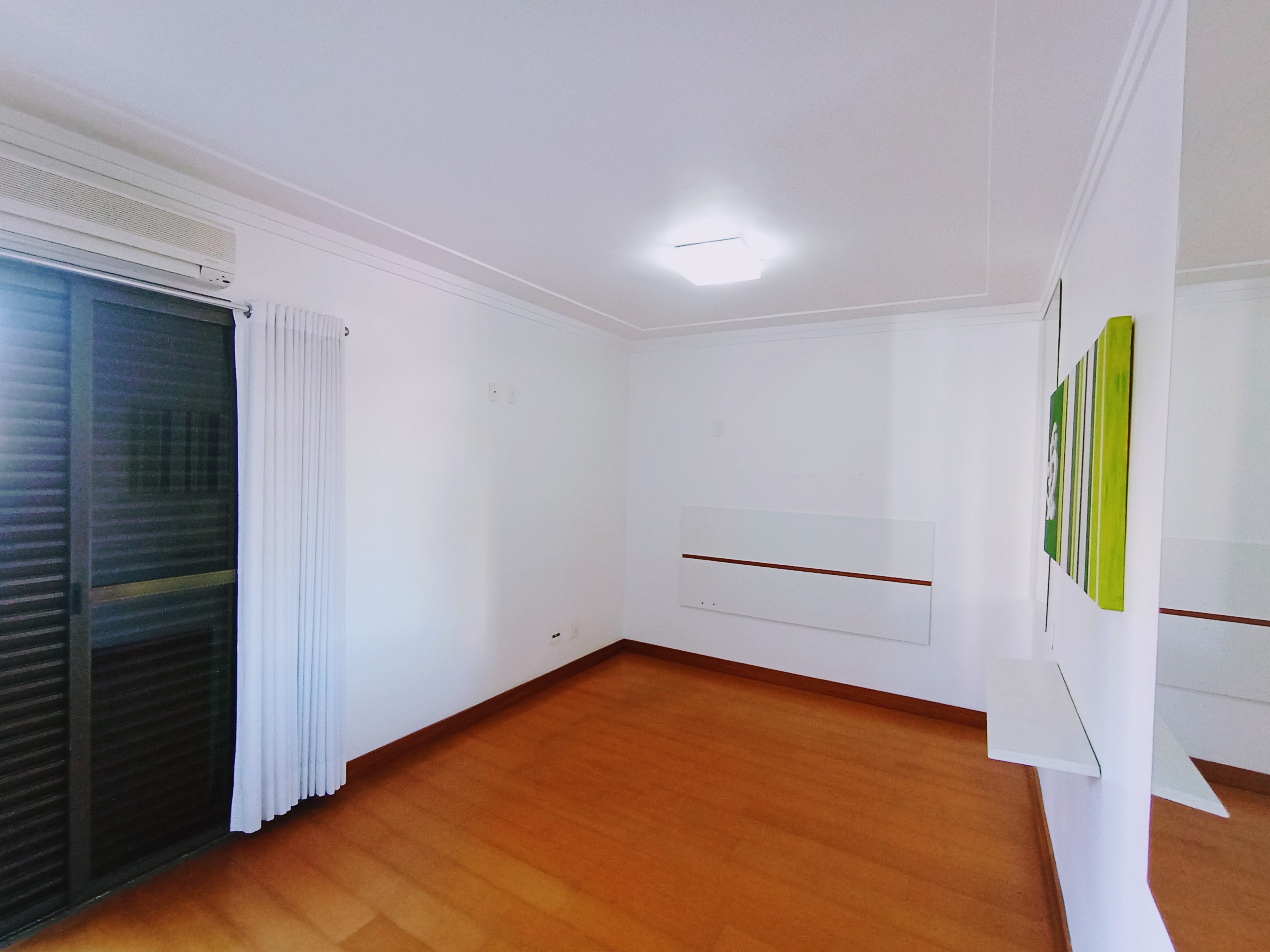 Apartamento à venda com 3 dormitórios, 171 m² no Condomínio Green Tower em Taubaté/SP.