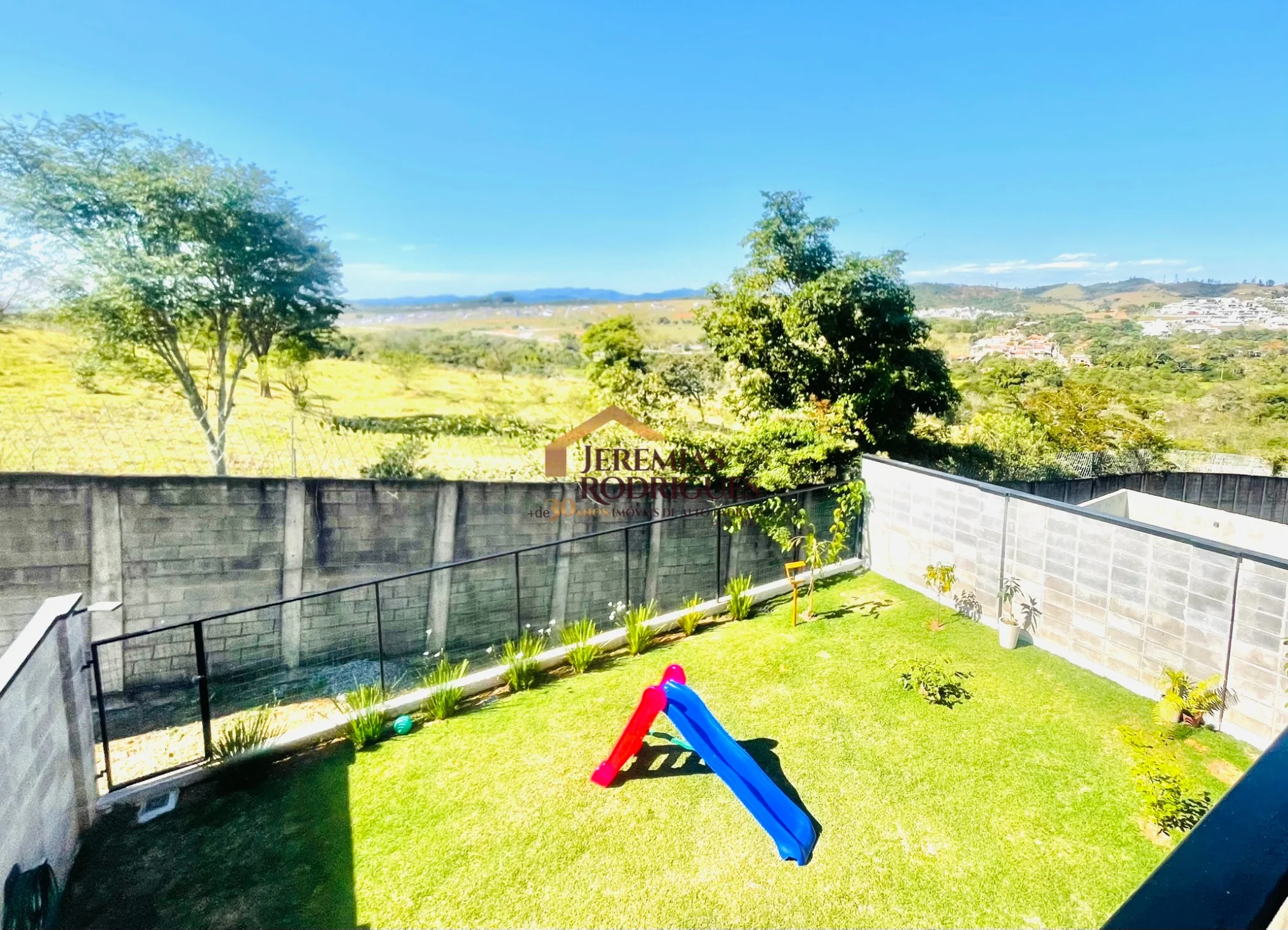 Sobrado invertido à venda no Condomínio Cataguá Way Norte em Taubaté/SP. — foto 15