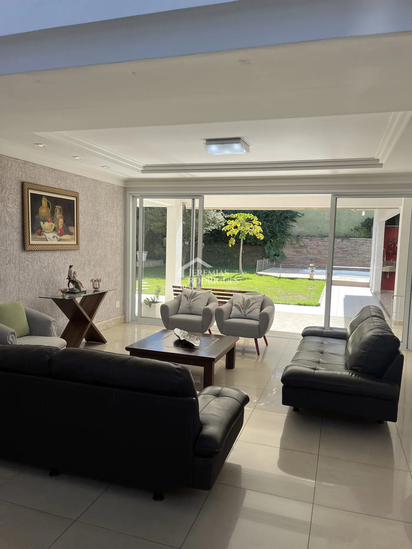 Casa à venda no Condomínio Colonial Village I em Pindamonhangaba/SP