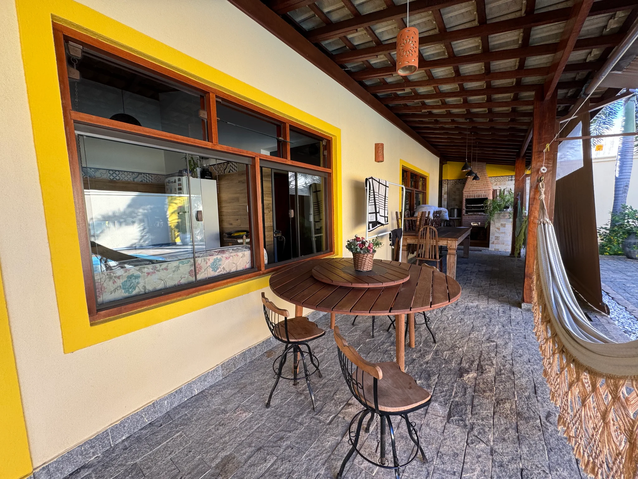 Casa à venda no bairro Jardim Residencial Doutor Lessa em Pindamonhangaba/SP. 