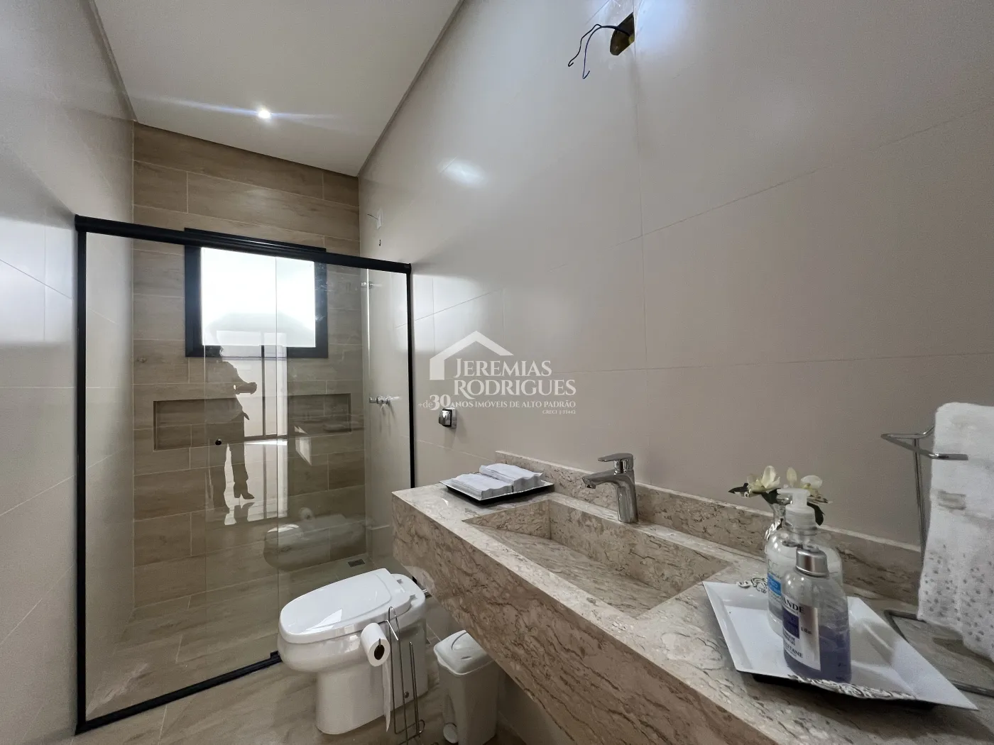 Casa com 4 dormitórios, 245 m² - Condomínio Colinas do Belém - Taubaté/SP