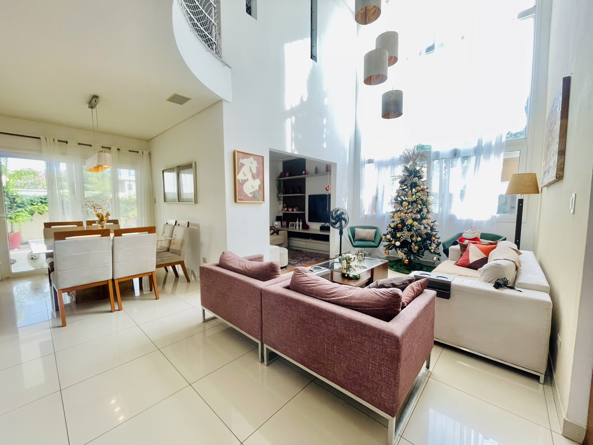 Casa para venda com 4 dormitórios no Condomínio Campos Do Conde I em Tremembé/SP