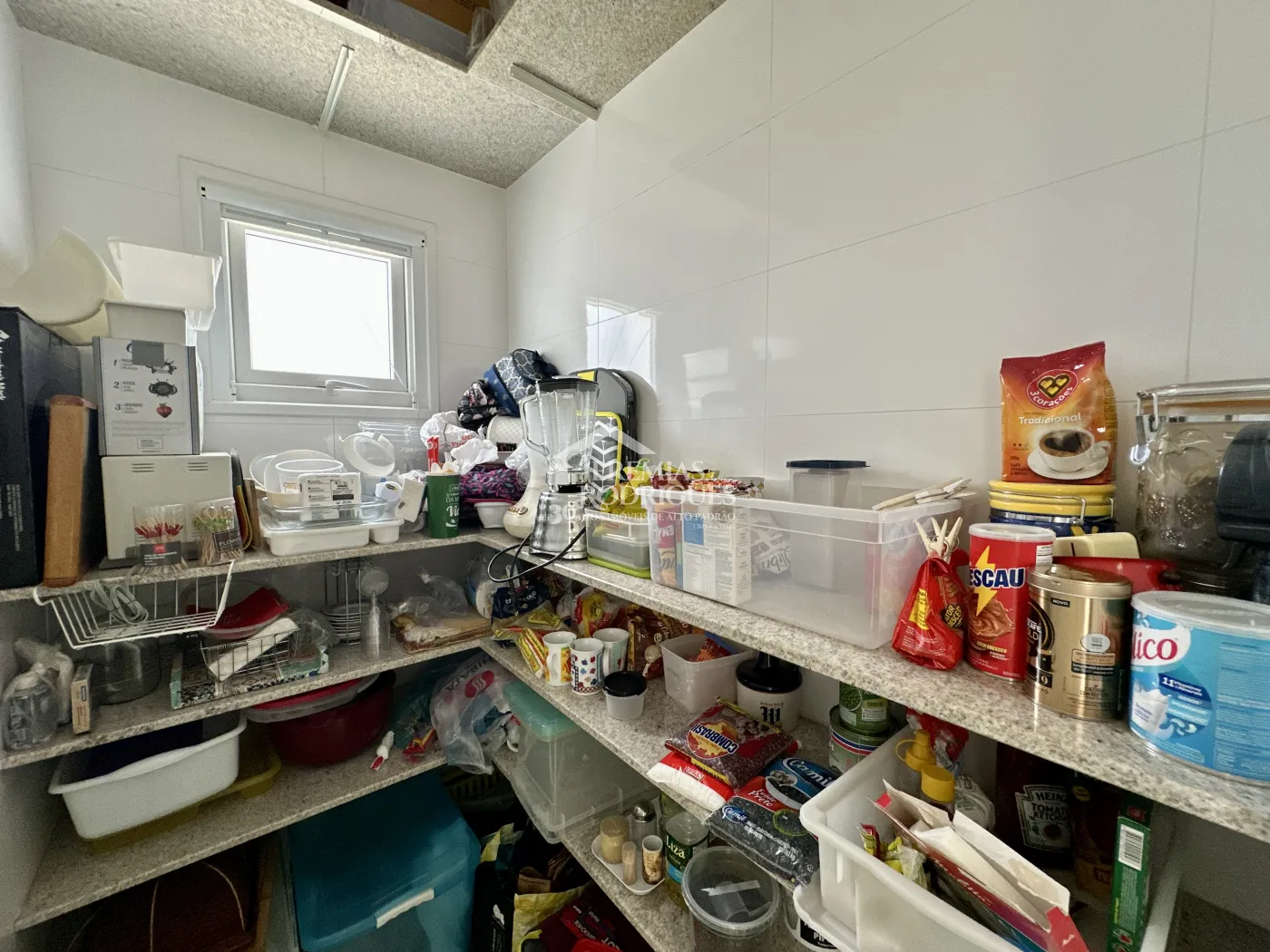 Casa com 4 dormitórios, 369 m² - Condomínio Terras de San Marco - Taubaté/SP.