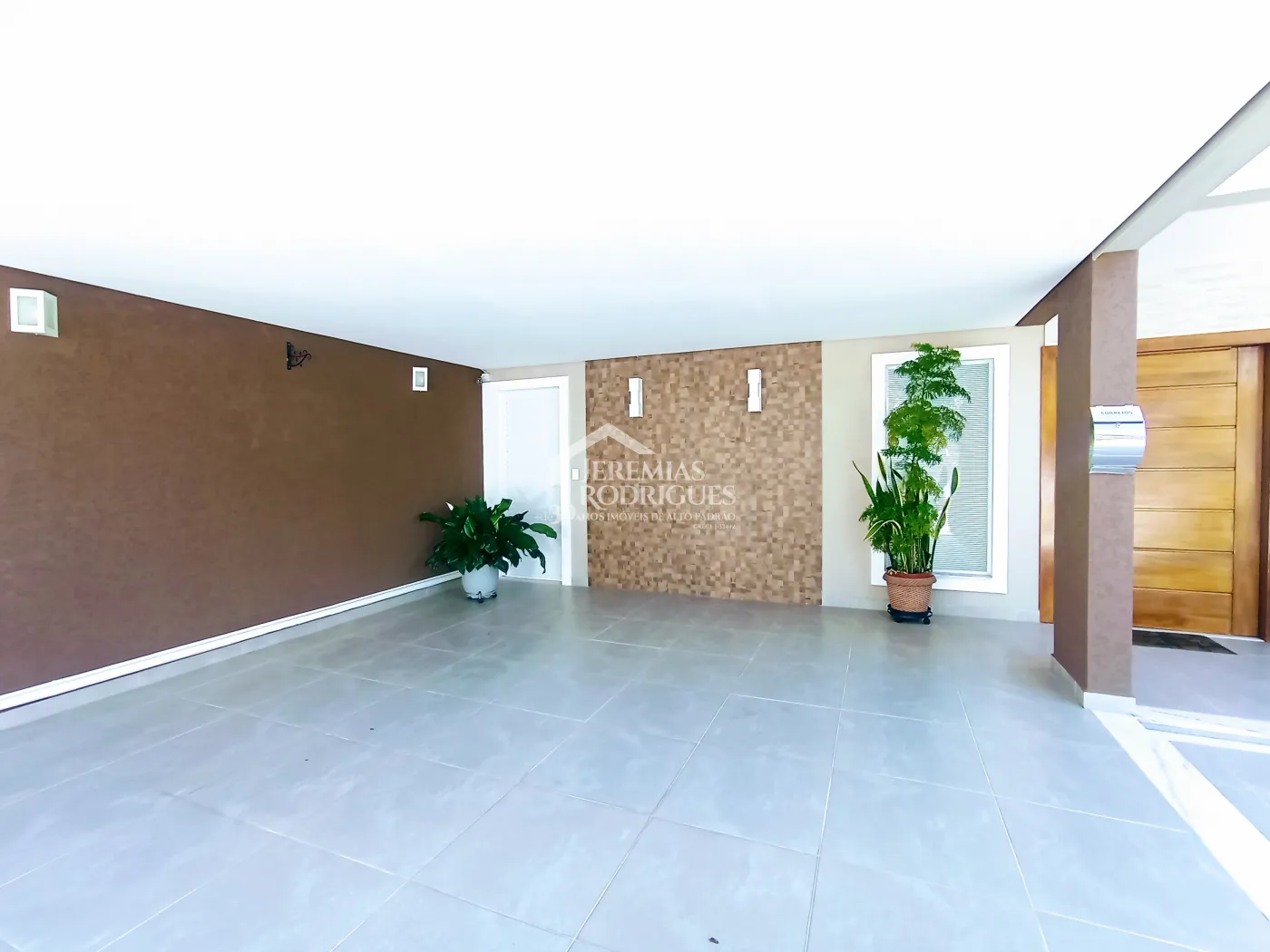 Casa à venda com 4 suítes no Condomínio Altos da Serra VI em São José dos Campos/SP