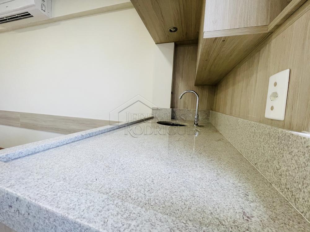 Sala comercial no Edifício Square em Taubaté/SP.