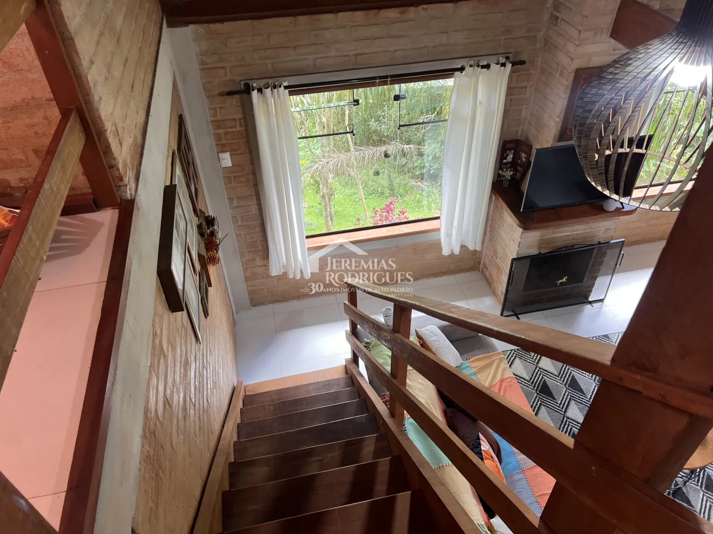 Chácara com 2 casas e 7 suítes - Loteamento Cortina D´Ampezzo - Santo Antônio do Pinhal/SP