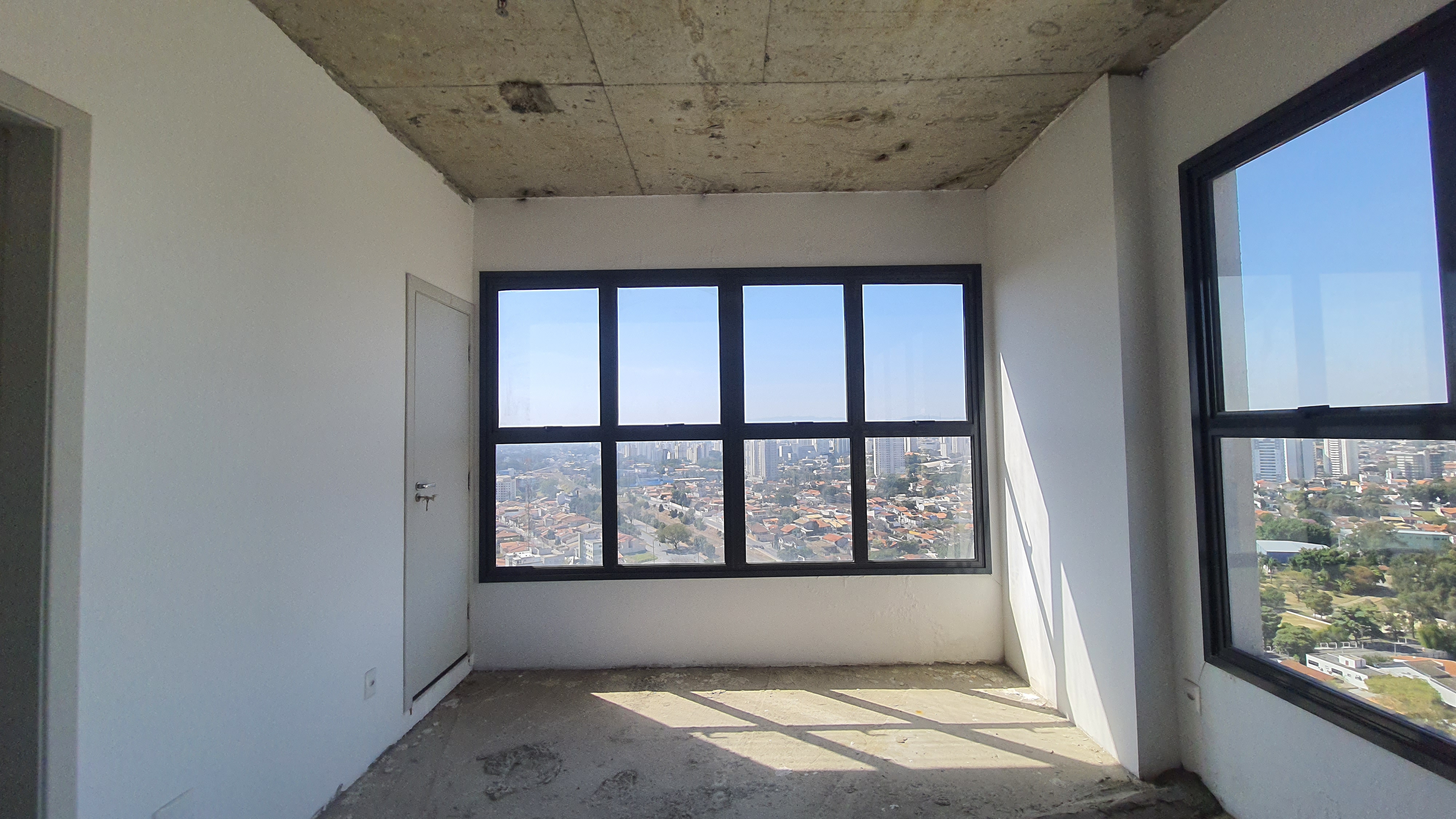 Sala comercial à venda, 74 m² no Edifício The One Office Tower em Taubaté/SP.