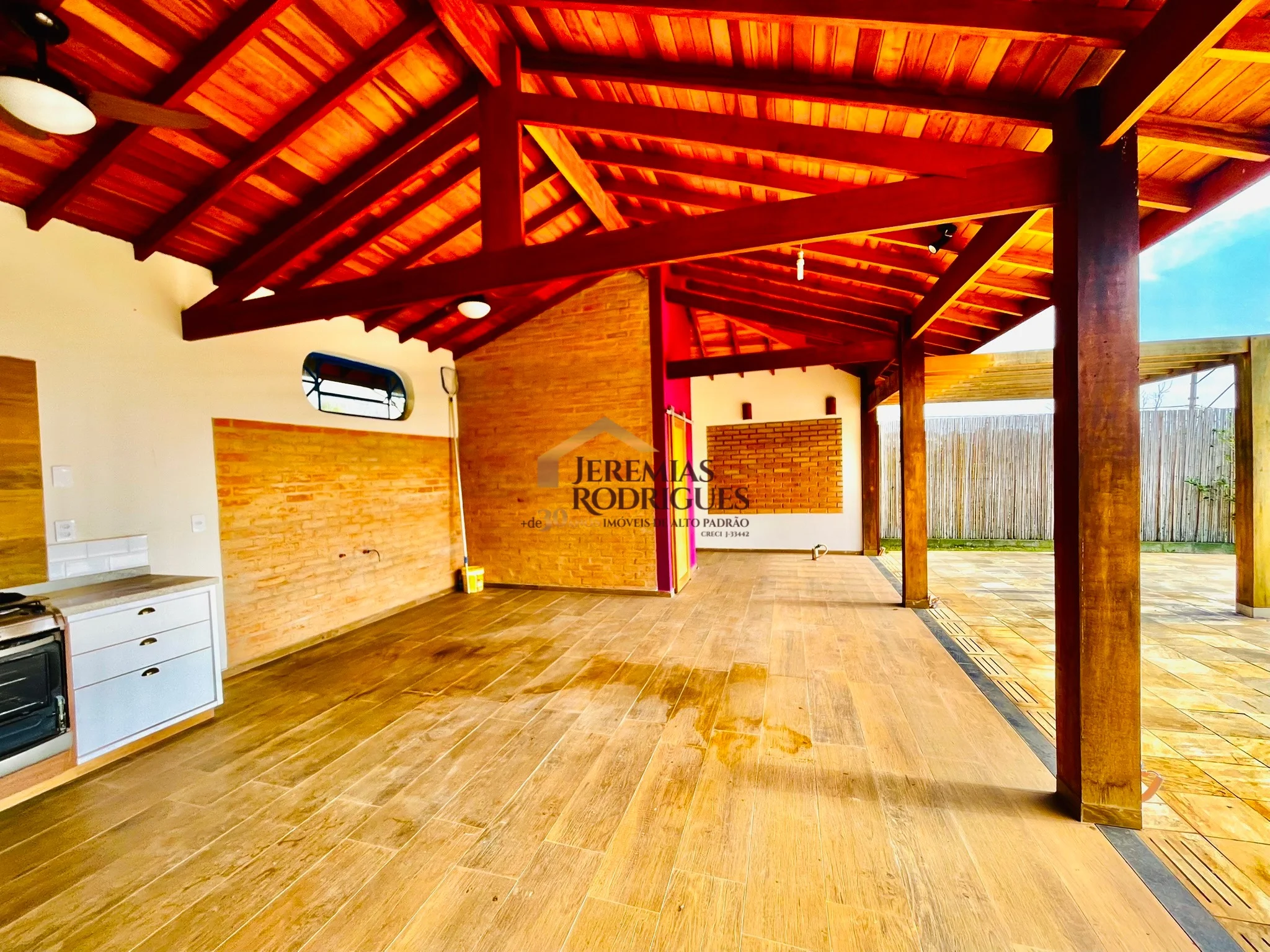 Casa à venda no  Residencial Reserva Altos do Cataguá em Taubaté/SP.