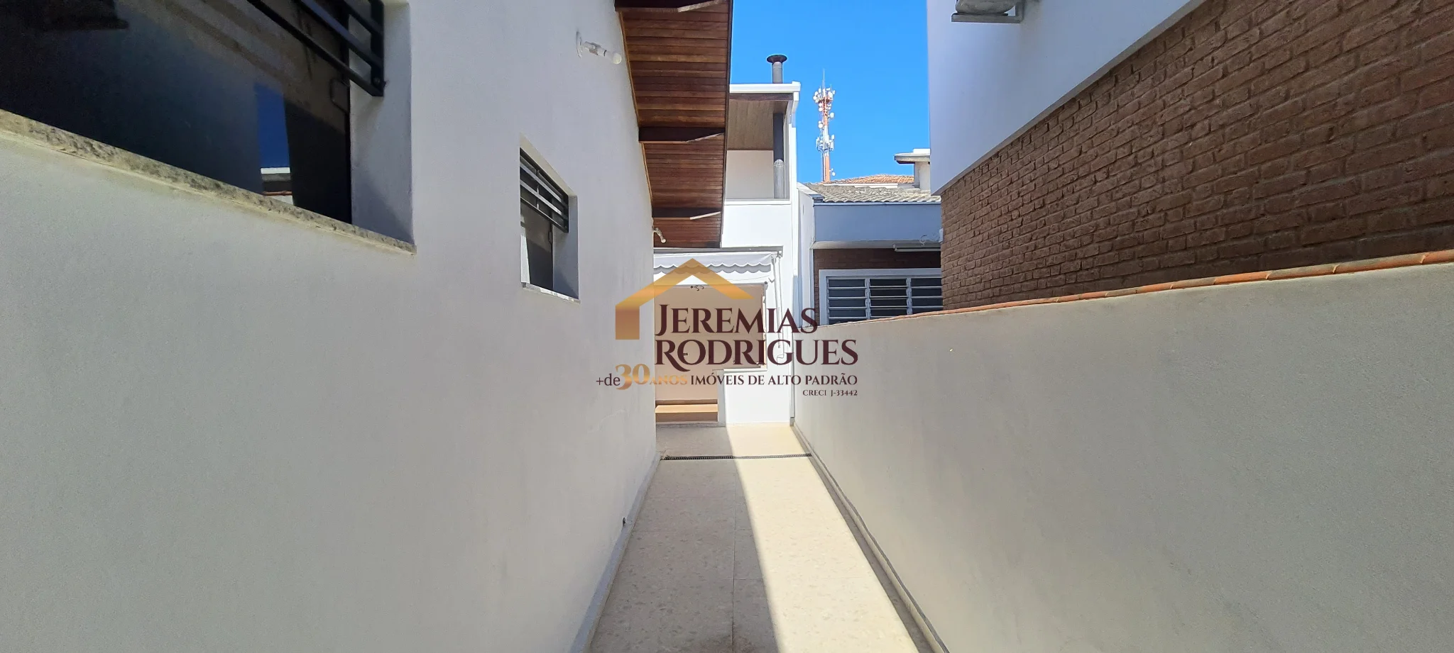 Casa á venda no Bairro Jardim Russi em Taubaté/SP. — foto 21