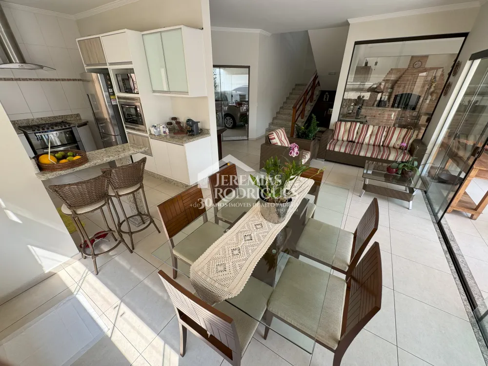 Casa com 4 suítes, 396 m² - Condomínio Real Ville - Pindamonhangaba/SP.