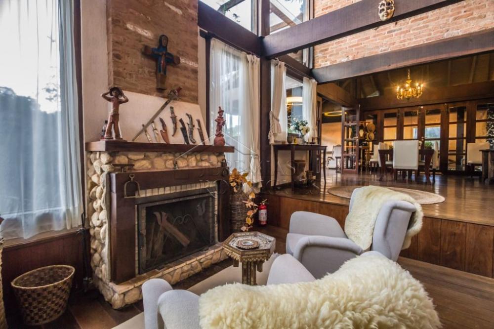 Casa com 3 quartos, 630 m², à venda por R$ 6.500.000- Condomínio Pedra de Fogo - Campos do Jordão/SP