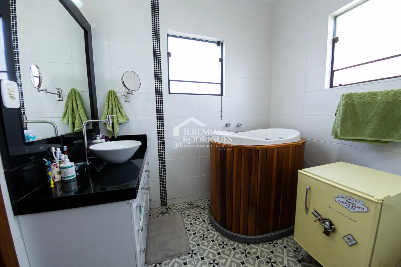 Casa à venda no Condomínio Colonial Village I em Pindamonhangaba/SP