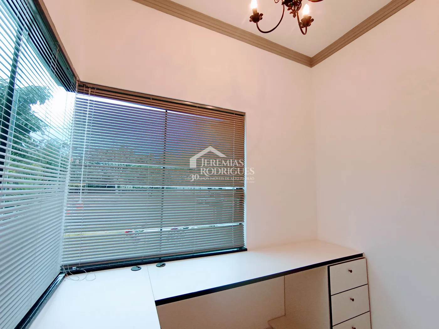 Casa para venda e locação com 3 dormitórios, no Condomínio Colonial Village II em Pindamonhangaba/SP