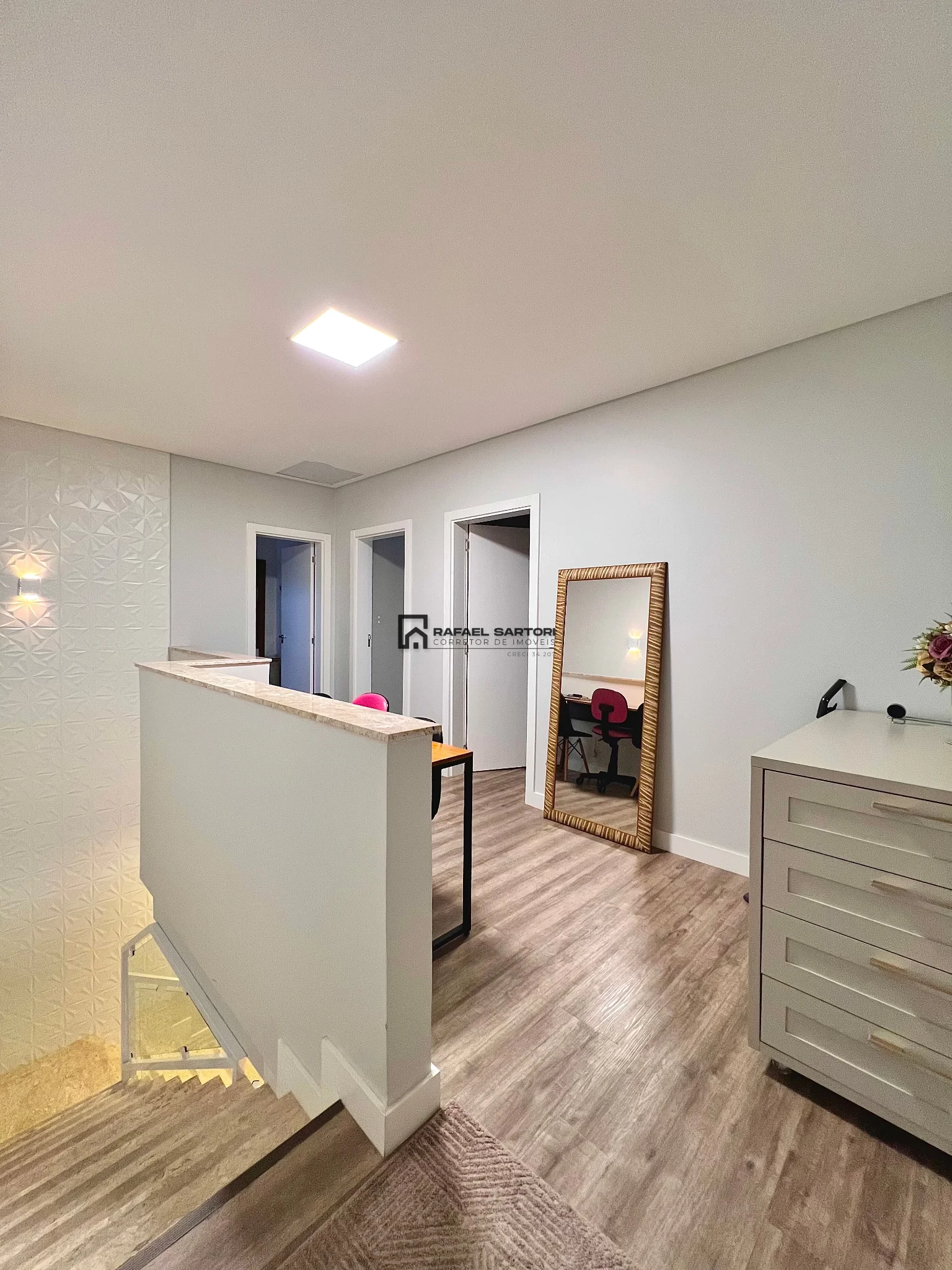 GEMINADO DUPLEX MOBILIADO NO CENTENARIO — foto 12