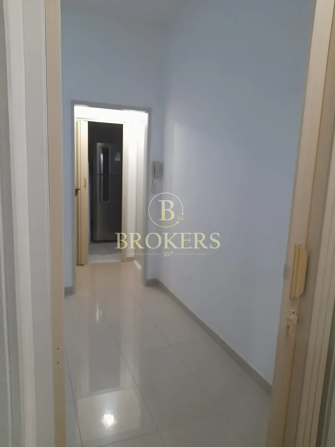 Apartamento com 2 quartos, em frente ao metrô, à Venda em  Botafogo, Rio de Janeiro. — foto 8