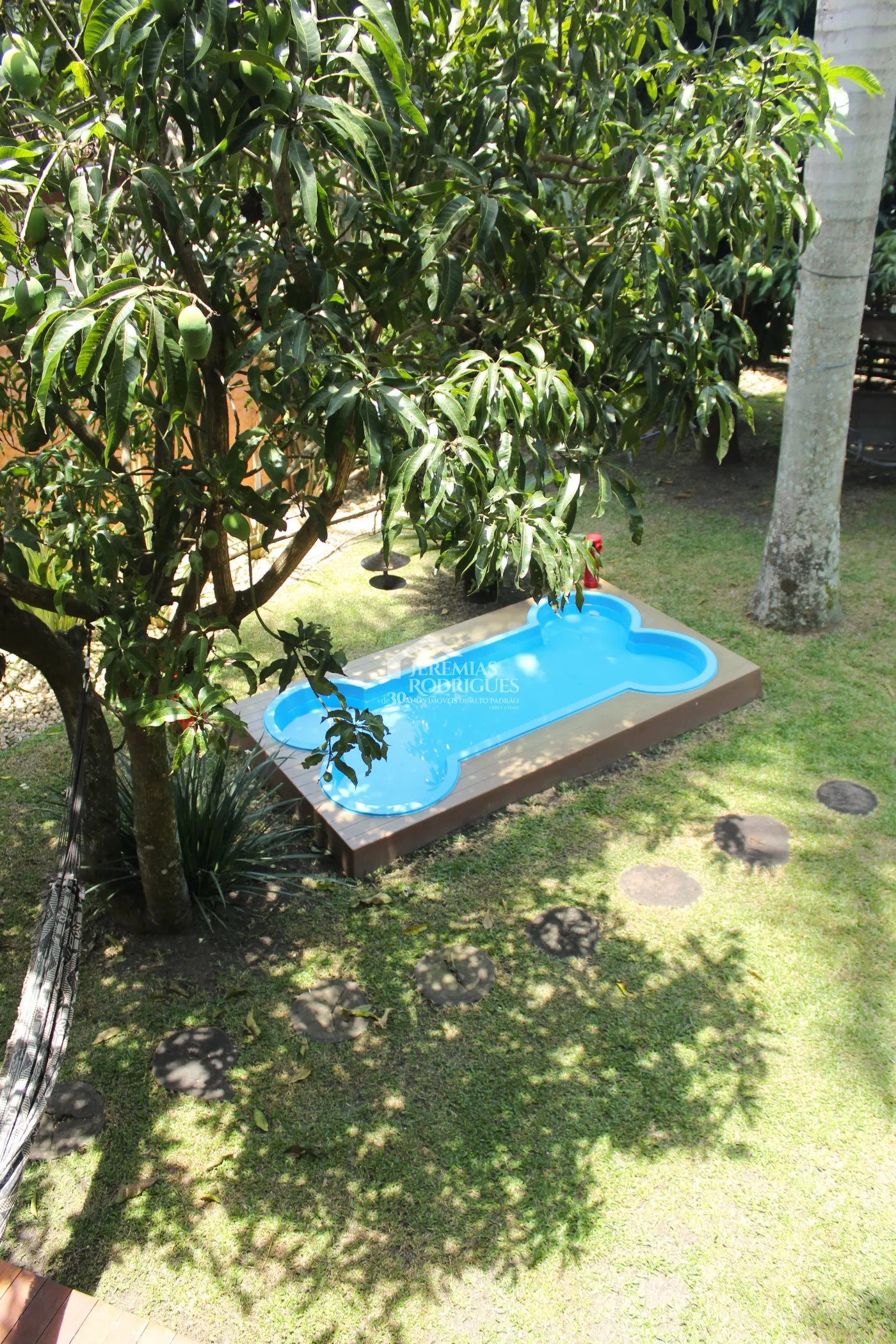 Casa para venda e locação com 5 dormitórios no Condomínio Taubaté Village em Taubaté/SP.