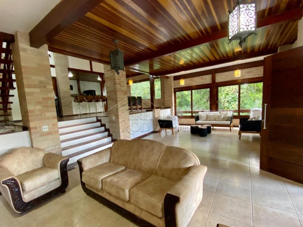 Casa à venda no Condomínio Domingas Dias em Ubatuba/SP.