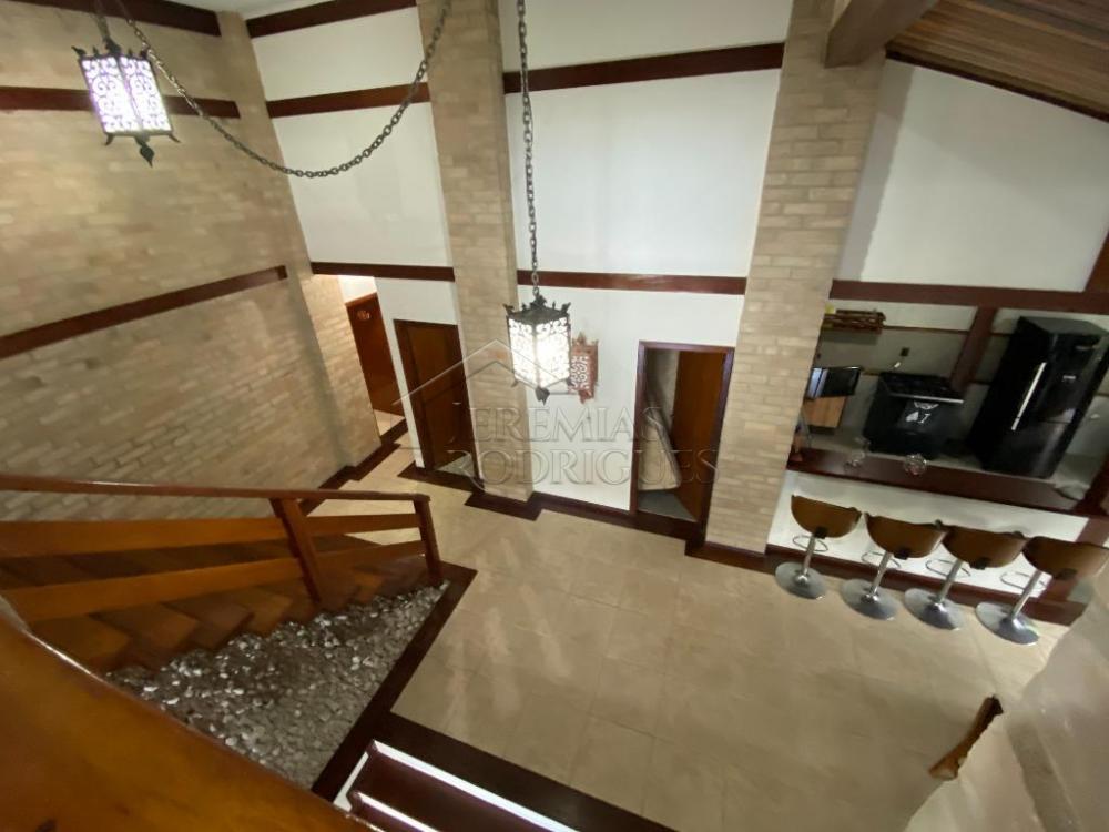 Casa à venda no Condomínio Domingas Dias em Ubatuba/SP.