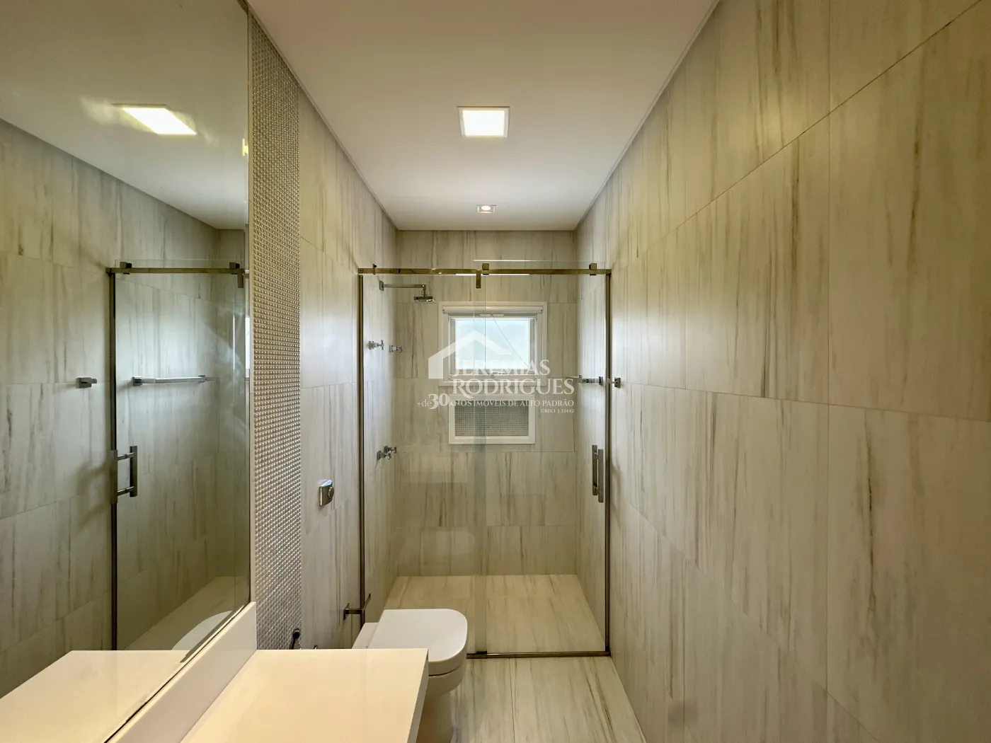 Casa com 4 dormitórios, 369 m² - Condomínio Terras de San Marco - Taubaté/SP.