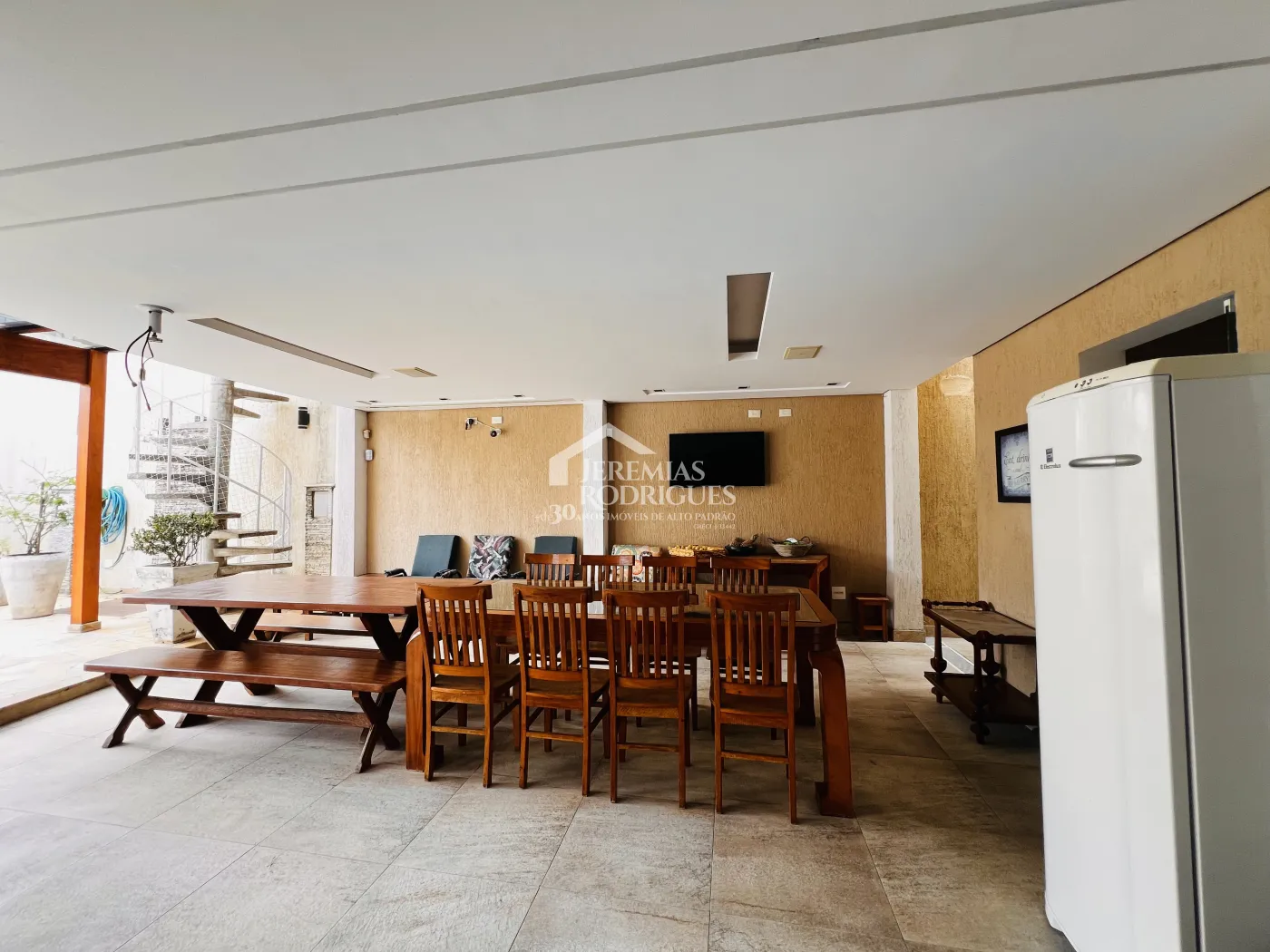 Casa com 4 dormitórios, 394 m² - Alto São Pedro - Taubaté/SP.