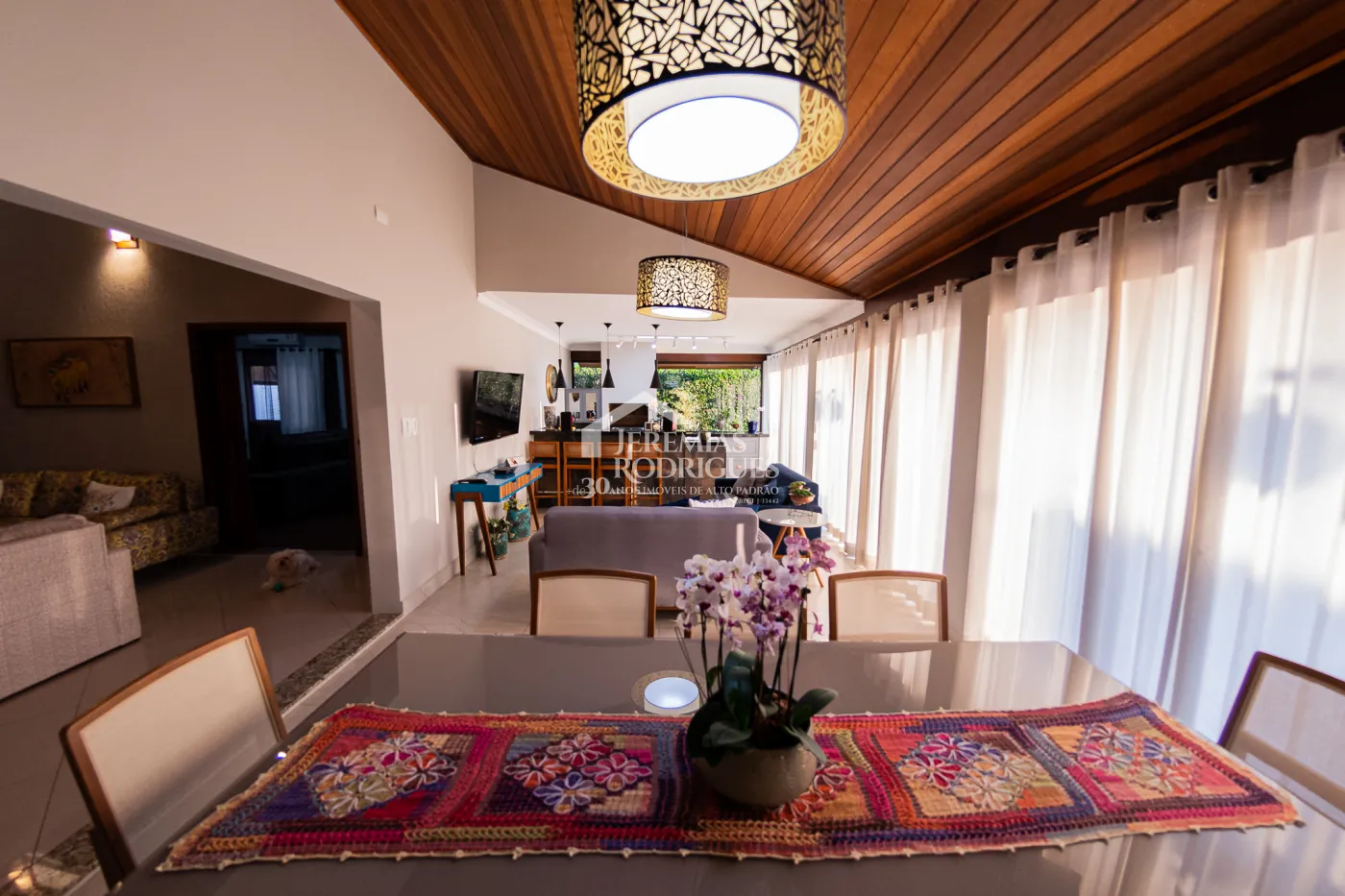 Casa à venda no Condomínio Colonial Village I em Pindamonhangaba/SP