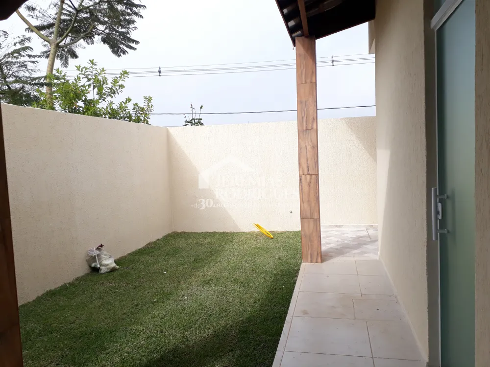 Casa à venda com 3 dormitórios no Condomínio Moema Ville em Pindamonhangaba/SP