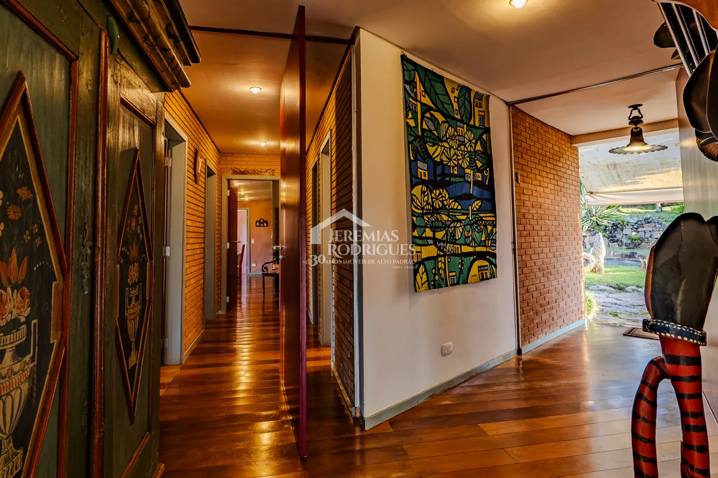 Casa para venda com 5 dormitórios no bairro Vila Inglesa em Campos do Jordão/SP