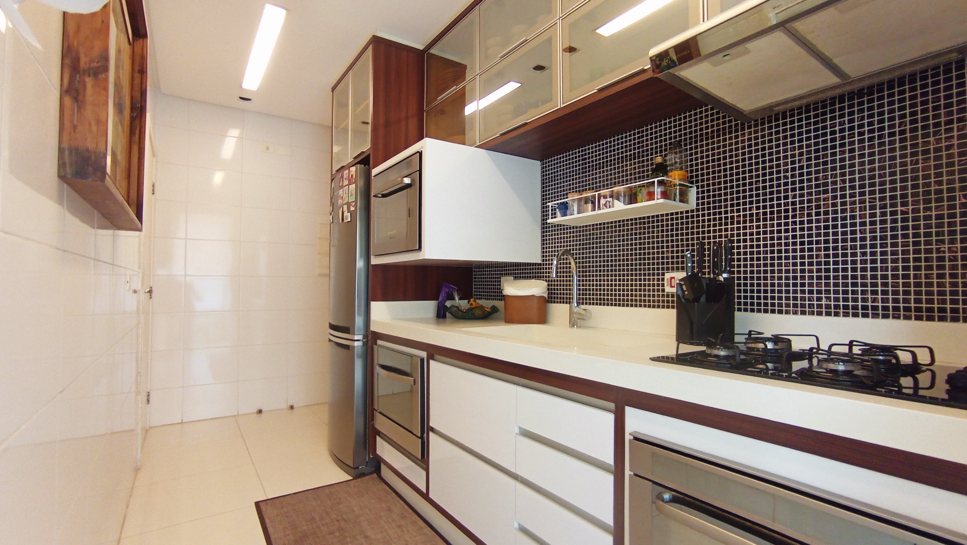 Apartamento à venda com 3 suítes no Condomínio Renaissance em Taubaté/SP.