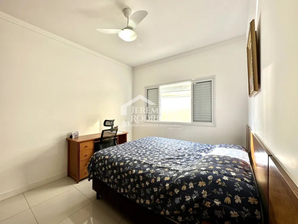 Casa mobiliada para locação no Condomínio Campos do Conde I em Tremembé/SP. 