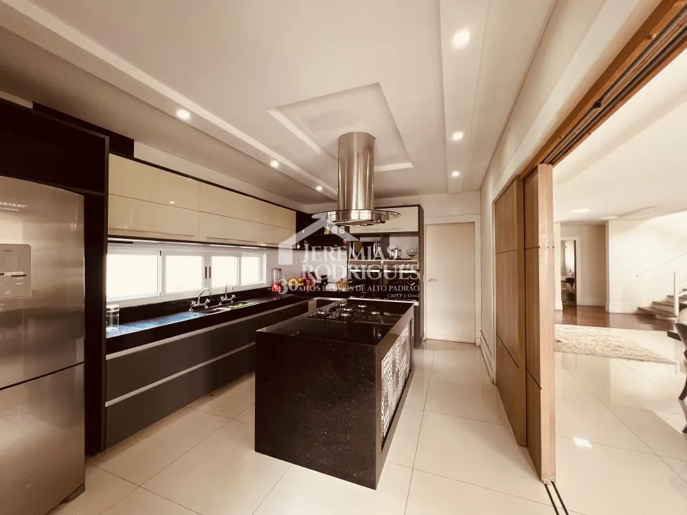 Casa com 6 quartos, 500 m² - Taubaté Village - Taubaté/SP