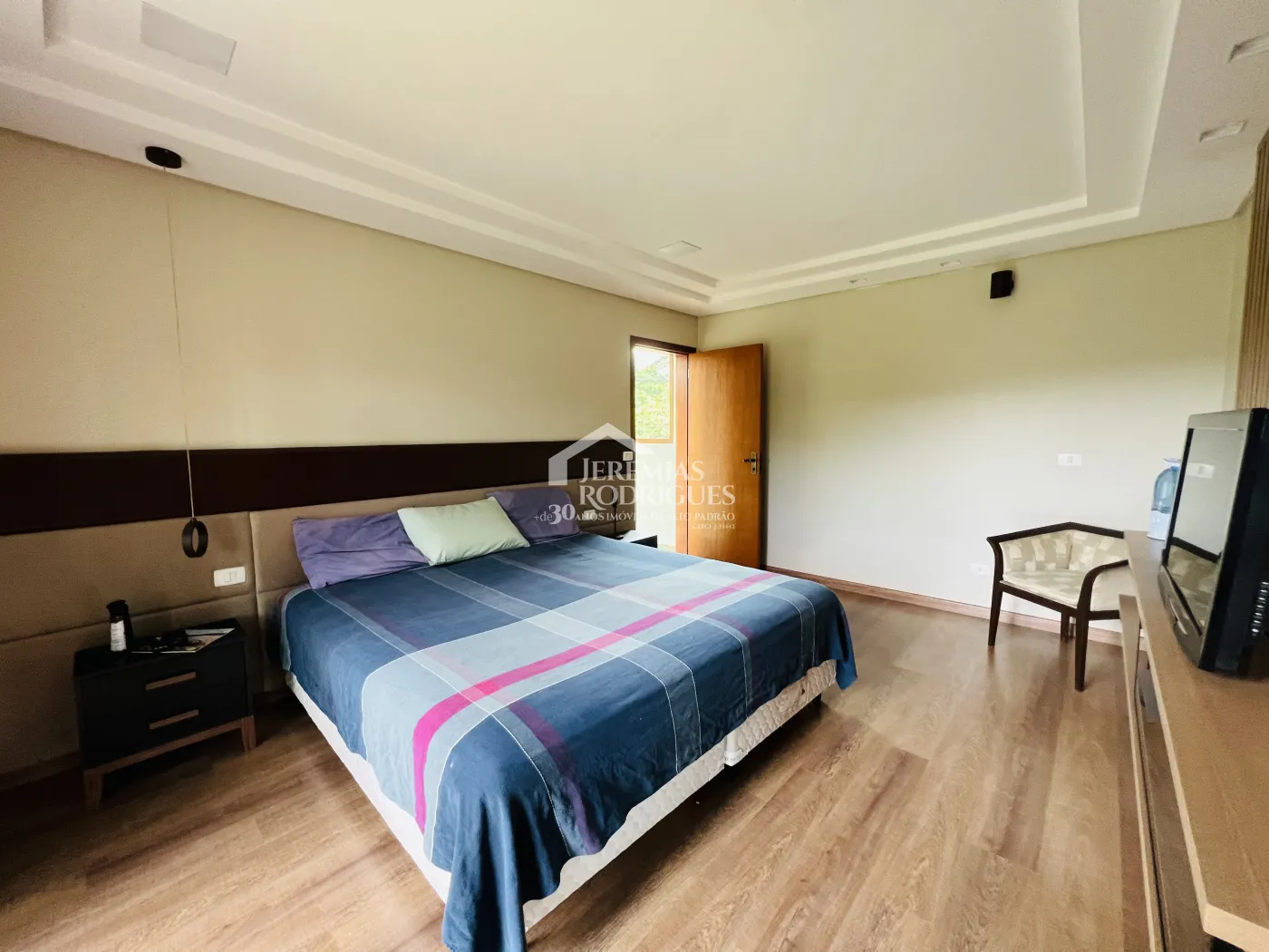 Casa com 3 dormitórios, 281 m² - Condomínio Chácaras Cataguá - Taubaté/SP