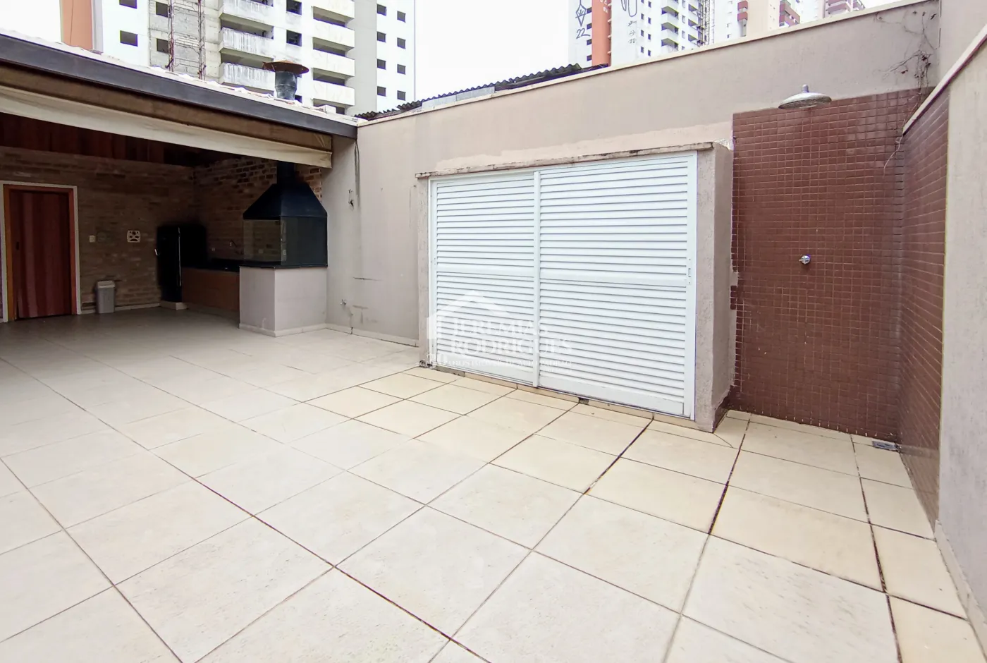 Casa para venda e locação com 3 dormitórios no Condomínio Taubaté Village em Taubaté/SP