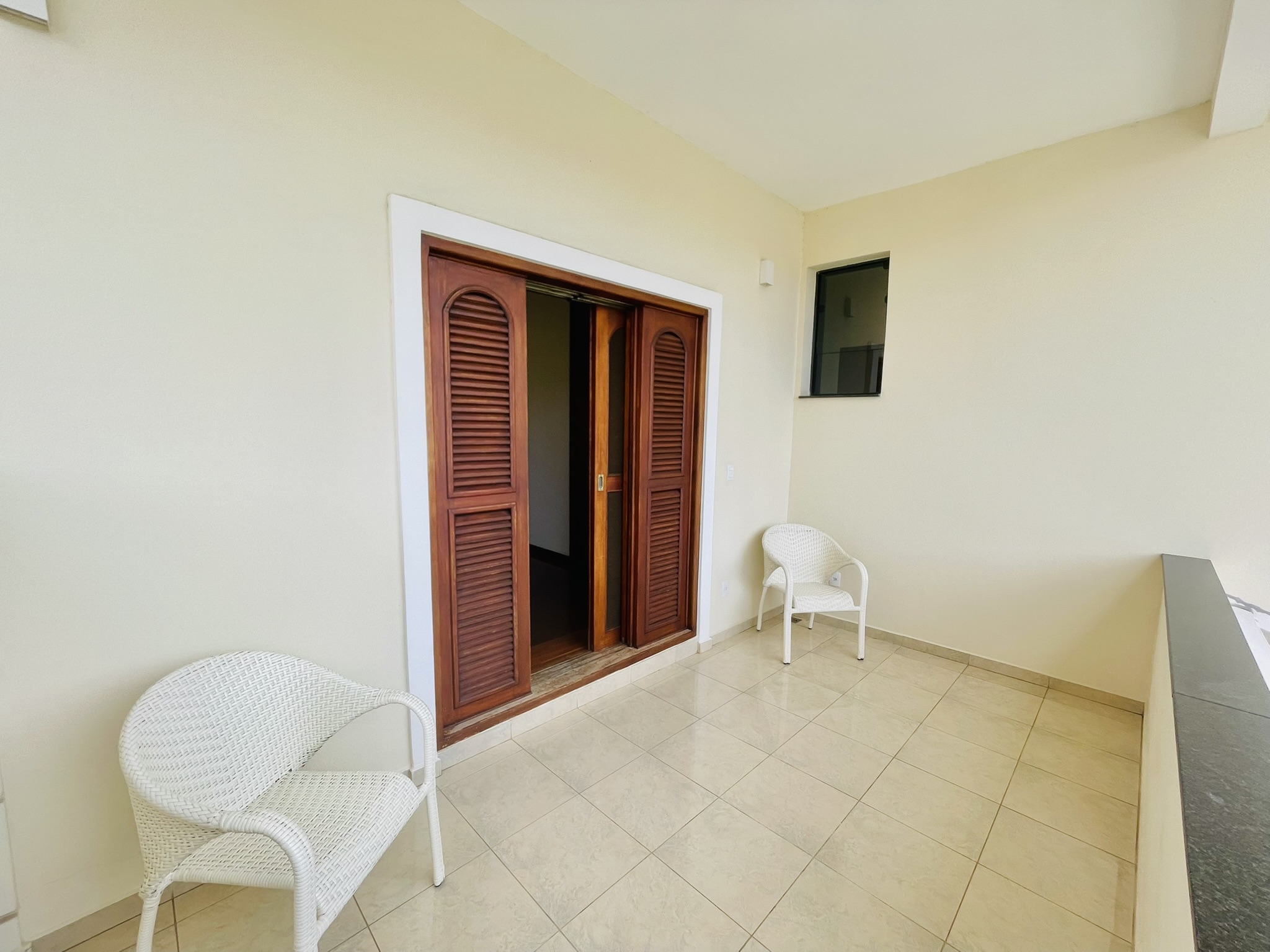 Casa para venda e locação com 4 dormitórios no Condomínio Taubaté Village em Taubaté/SP