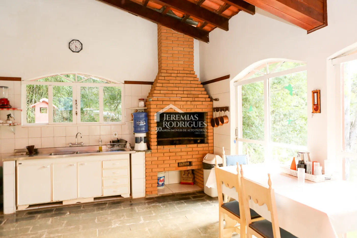 Chácara à venda no bairro do Sapucaí, em Sapucaí-Mirim/MG.