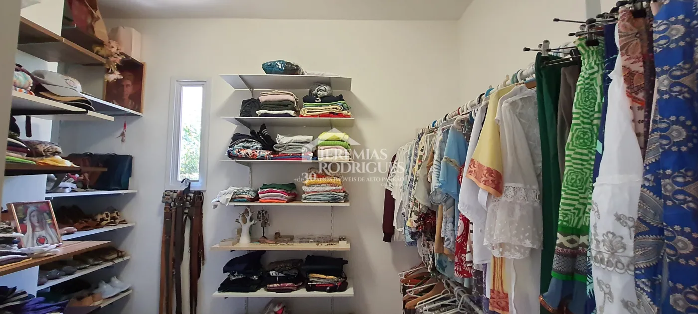 Casa com 3 suítes para venda no Condomínio Campos Do Conde II Versailles em Tremembé/SP