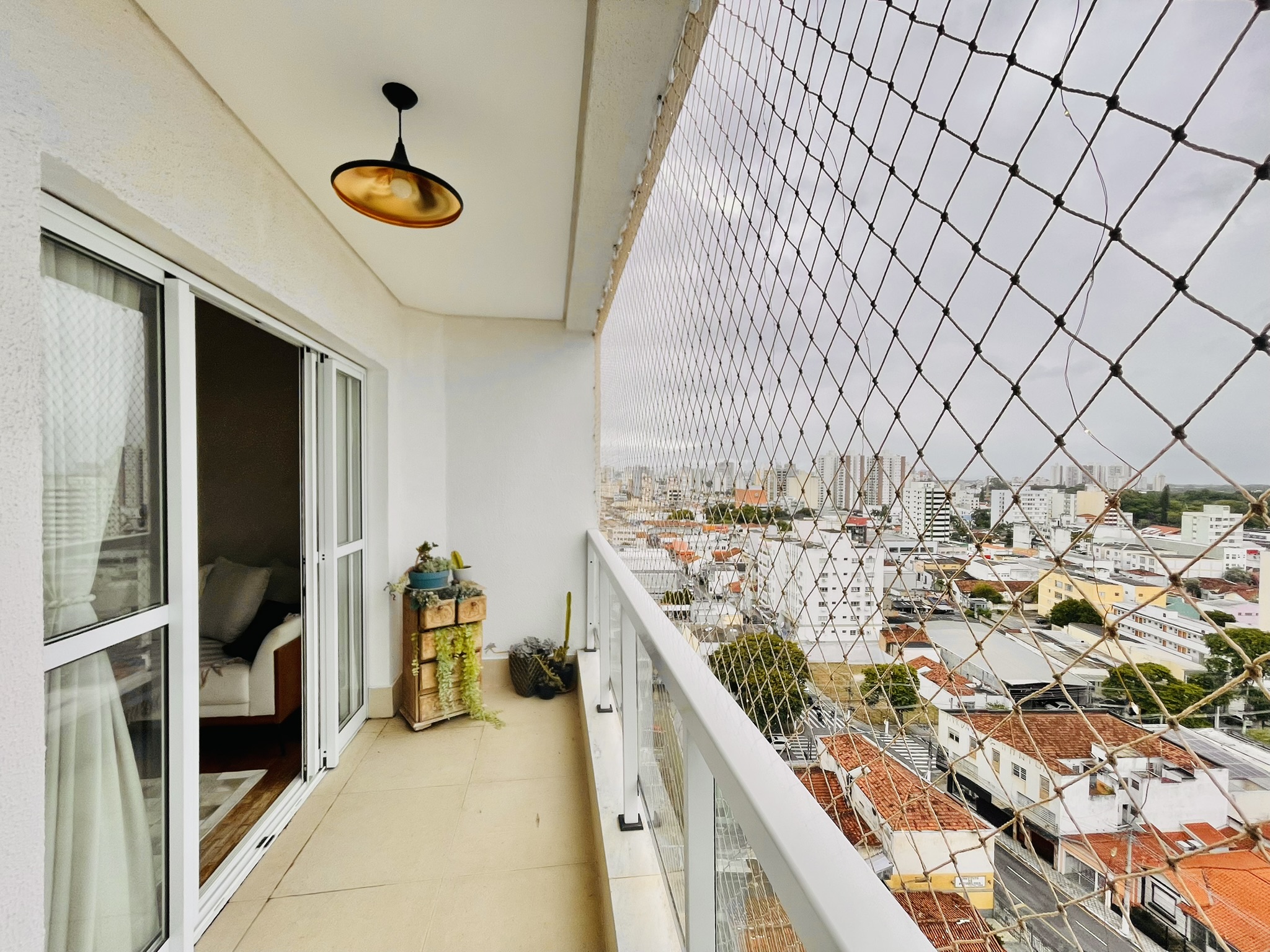 Cobertura duplex com 3 suítes no Edifício Solar do Jatobá em Taubaté/SP. 
