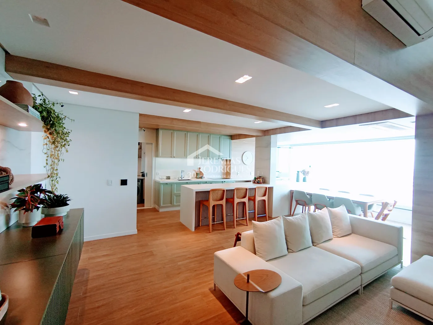 Cobertura duplex à venda com 3 dormitórios, 182 m² no Edifício Vert Residence em Taubaté/SP