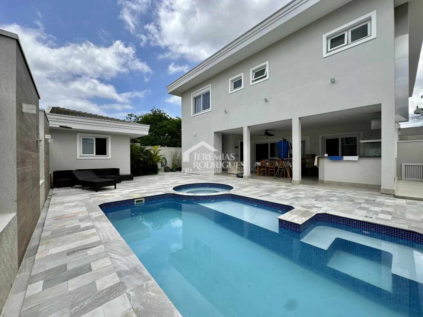 Casa com 4 dormitórios, 369 m² - Condomínio Terras de San Marco - Taubaté/SP.