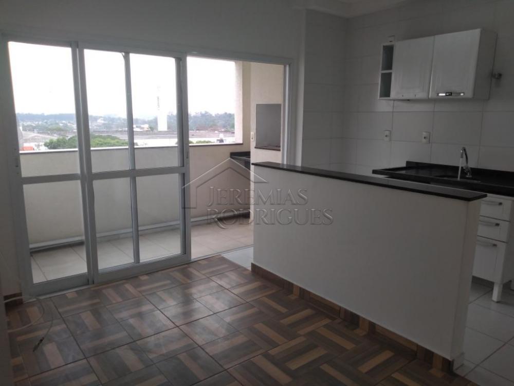 Apartamento com 3 dormitórios para locação, 89M² no Edifício New Way Tower em Pindamonhangaba/SP