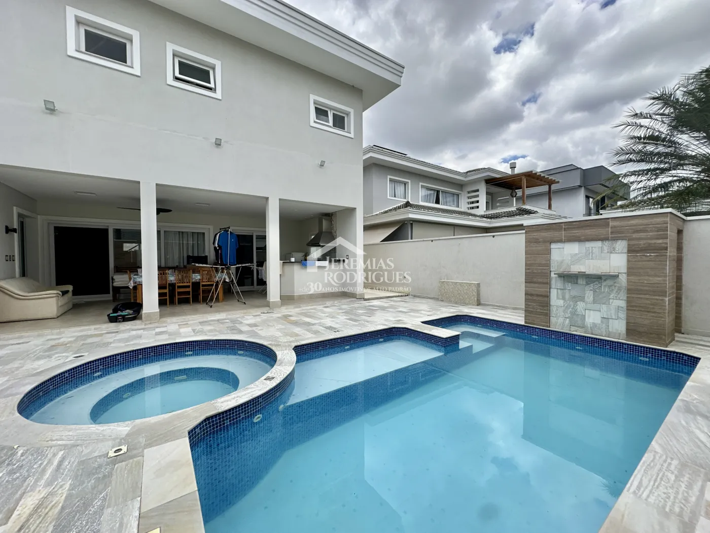 Casa com 4 dormitórios, 369 m² - Condomínio Terras de San Marco - Taubaté/SP.