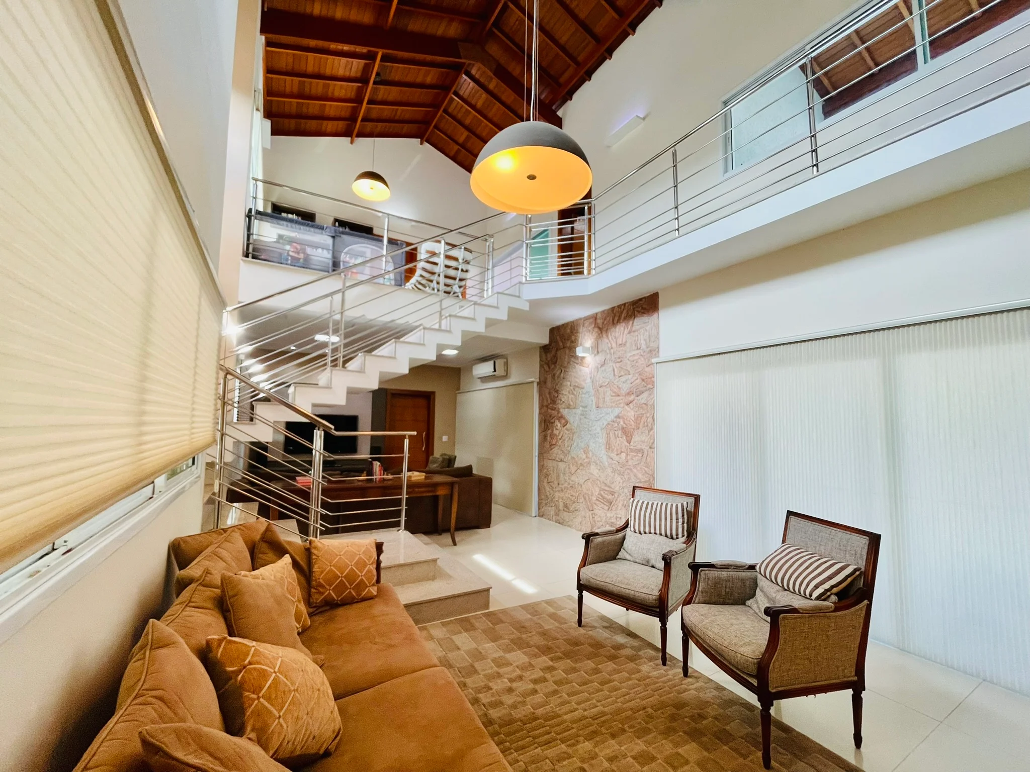 Casa à venda com 4 dormitórios no Condomínio Campos do Conde II em Tremembé/SP.