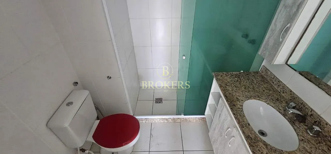 Oportunidade - Avenida Embaixador Abelardo Bueno - Barra Olímpica. Varanda, 2 quartos sendo 1 suíte