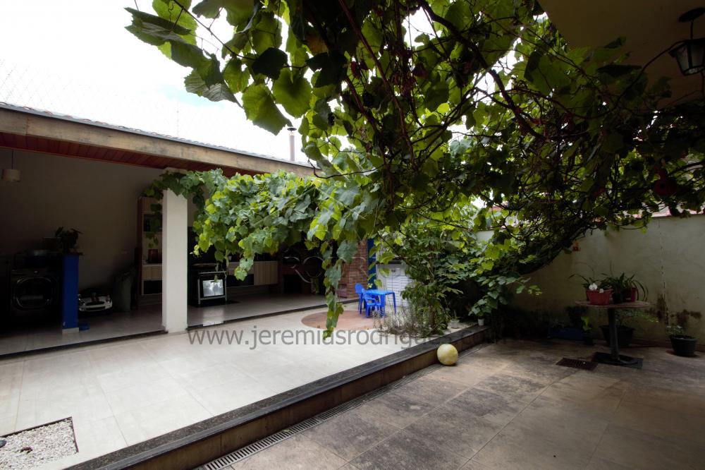 Casa à venda por R$ 1.350.000,00 - Taubaté/SP